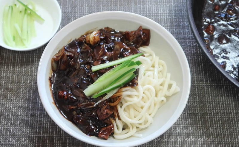 Jajangmyeon