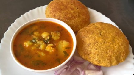 Uttar Pradesh Cuisine: A Gastronomic Delight of Mughal and Nawabi Influences